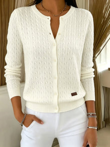 Kitija – Strickjacke im Zopfmuster Mit Knöpfen – Beige