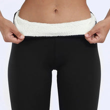 Rillie - Erhöhte Komfort-Leggings aus dickem Samt mit hoher Taille – Schwarz