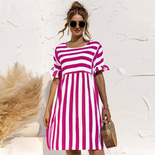 Sommerkleid mit Streifen | Rüschenärmel | Lockerer Schnitt – Fuchsia