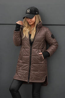 Lipina – Gesteppte Lange Kapuzenjacke – Braun
