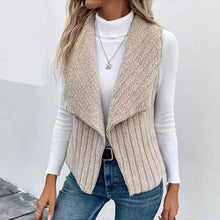 Liriane | Elegante Strickweste mit Wasserfallkragen – Khaki