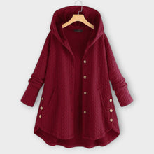 Lerina – Warme Jacke mit Knopfleiste – Rot