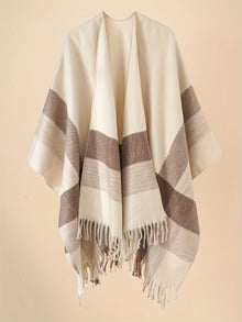 Kyrine - Poncho Schal Mit Fransen Und Geometrischem Muster – Beige