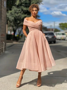 Stilvolles Trägerloses Abendkleid für festliche Anlässe im Herbst/Winter – Rosa