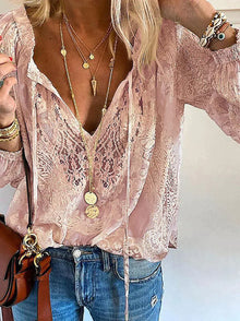 Shirley - Langärmlige Bluse mit Spitzendetails – Rosa