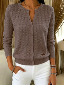 Kitija – Strickjacke im Zopfmuster Mit Knöpfen – Braun