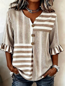 Avyra – Gestreiftes Patchwork-Oberteil mit Rüschenärmeln und Knöpfen – Khaki