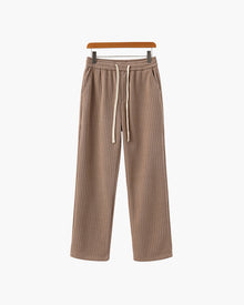 Leonardo | Herren Cordhose mit weitem Bein & Kordelzug – Braun
