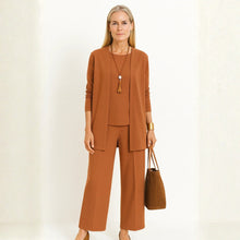 Kirsten | Damen Minimalistisches Dreiteiliges Lounge Set – Hellbraun