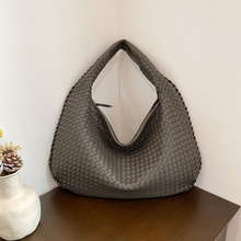 Estelle - Große handgewebte Schultertasche für Damen – Dunkelgrau