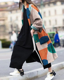 Eleganter Damenmantel mit langem Revers und praktischen Taschen – Multicolor