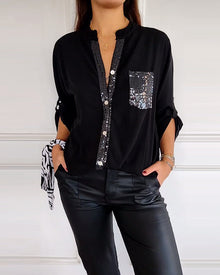 Amelia - Schicke Bluse mit Knopfleiste und Paillettenbesatz für Damen | Elegante Langarmbluse mit Paillettentasche – Schwarz