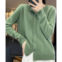Katharina | Damen Strickjacke mit klassischer Knopfleiste – Hellgrün