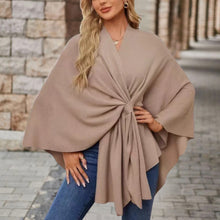 Veronika | Damen Oberteil im Cape-Stil mit Frontknoten – Beige