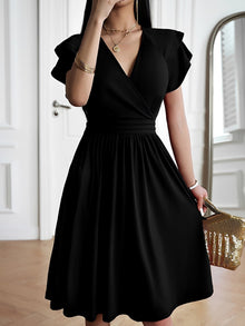 Laura - Stilvolles Kleid mit V-Ausschnitt für Damen – Schwarz