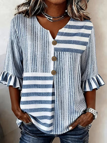 Avyra – Gestreiftes Patchwork-Oberteil mit Rüschenärmeln und Knöpfen – Blau