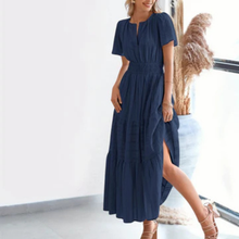 LYA – DIE SOMMERROBE FÜR EINE ROMANTISCHE UND SCHWUNGVOLLE SILHOUETTE – Dunkelblau