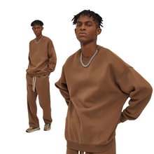 COUTURE™ GESTICKTES SWEATSHIRT – Sandbraun
