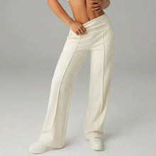 Alba | Hosen mit geradem Schnitt und weitem Bein – Beige