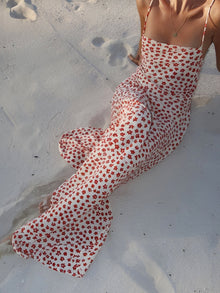 Langes Sommerkleid mit Blumenmuster – Rückenfrei, Fließend – Mehrfarbig