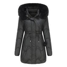 BELLE - Wattierte Winterjacke mit flauschigem Kragen – Schwarz
