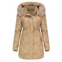 BELLE - Wattierte Winterjacke mit flauschigem Kragen – Khaki