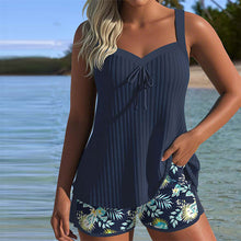 Julie | Gestreifter Tankini mit Zweiteiligem Strandshort – Marineblau