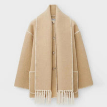 Brynora | Stilvolle Winterjacke mit integriertem Schal – Beige