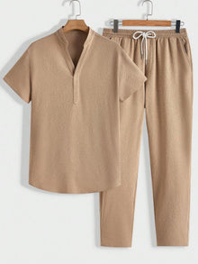 Modernes Herren Lounge-Set | Polo mit Stehkragen & Hose – Khaki