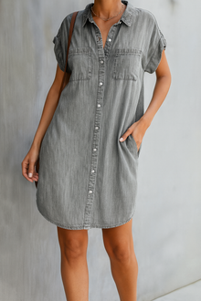 Maxi Jeanskleid Damen – Sommer Kleid mit Knopfleiste & Brusttaschen – Grau