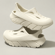 Lukasz – Belüftete Slipper mit klobigen Sohlen – Weiß