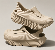 Lukasz – Belüftete Slipper mit klobigen Sohlen – Beige