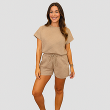 Elegantes 2-teiliges Set für Damen – Kurzarm-Crop-Top mit passenden Shorts – Khaki
