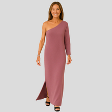 Elena – Elegantes asymmetrisches Maxikleid für einen Statement-Look – Hellrosa