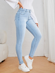 CurveCouture™ – Push-Up Skinny Jeans für eine straffe Silhouette – Puderblau