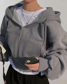 Erica -  Übergroße Jacke mit Reißverschluss und Seitentaschen Jacke – Grau