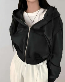 Erica -  Übergroße Jacke mit Reißverschluss und Seitentaschen Jacke – Schwarz