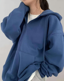 Erica -  Übergroße Jacke mit Reißverschluss und Seitentaschen Jacke – Blau lang