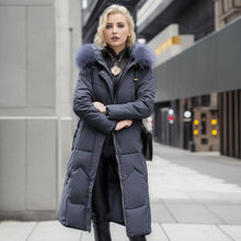 Eleganter Stylischer Langer Warmer Daunenmantel mit Fellbesatz für Damen | Ideal für den Winter – Grau