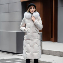 Eleganter Stylischer Langer Warmer Daunenmantel mit Fellbesatz für Damen | Ideal für den Winter – Weiß