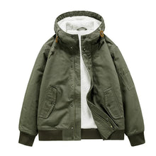 FrostPeak™ – Warme Kapuzen Winterjacke für Herren – Oliovedrab