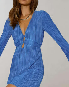 Geneva - Mini Faltenkleid mit tiefem – Blau