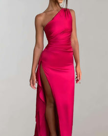 Harper -  Langes einschultriges plissiertes kleid – Rot