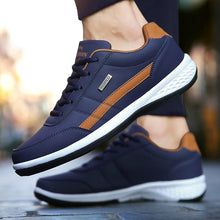 Matthew - Sneaker im auffälligen Design – Blau