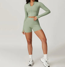 Sportliches Zweiteiler-Set | Crop-Jacke mit Shorts | Komfortabel & Aktiv – Grün