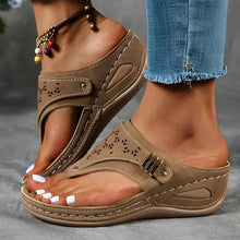 Marcel - Stilvolle Keilsandalen – Braun