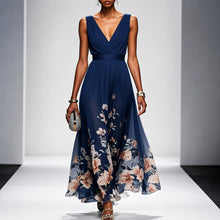 Tanisha - Florales Chiffon-Maxikleid – Blau