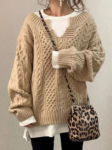 Klobiger Damenpullover mit Kerbrundhals für Wärme – Beige