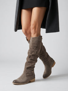 Serenya Damen Kniestiefel aus Veloursleder – Braun