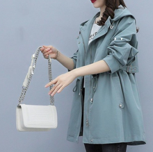 Lisa | Langer Wasserdichter Trenchcoat mit Kapuze – Hellblau